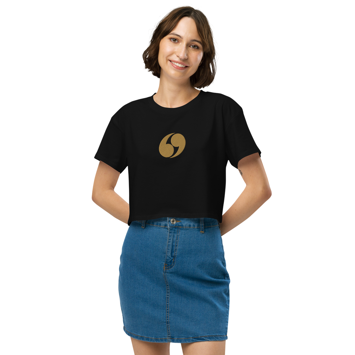 Black cropped T-shirt with crew neck and small gold logo at center chest