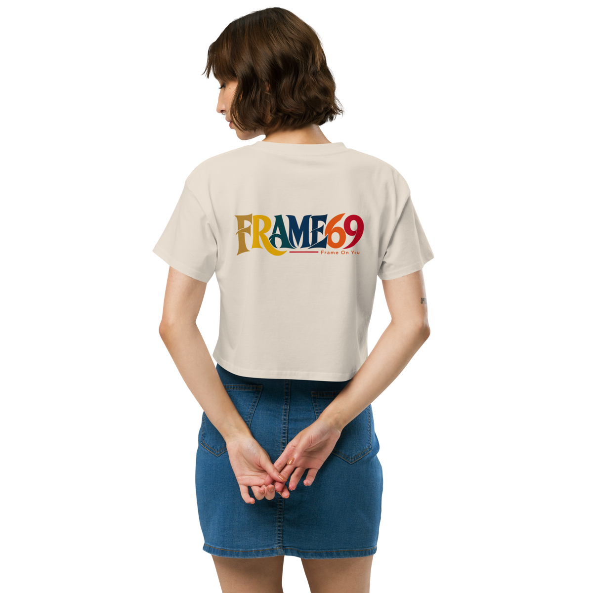 Off-white cropped tee with back graphic logo print