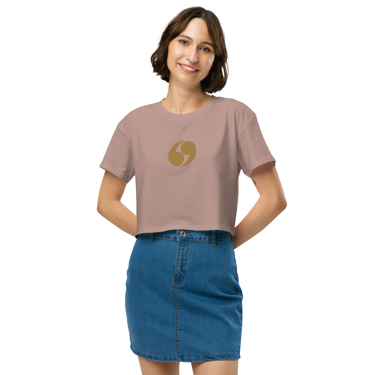 Mauve cropped T-shirt with crew neck and small gold logo at center chest