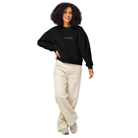 Black logo crew sweatshirt, long sleeves, ribbed crew neck and cuffs
